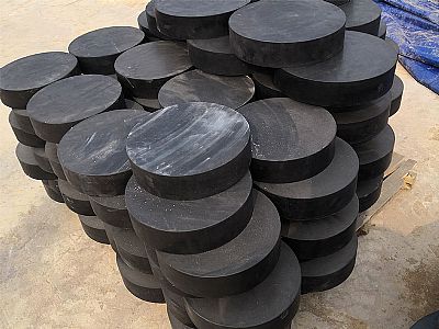 蓬江区板式橡胶支座由若干层橡胶片与薄钢板经加压硫化
